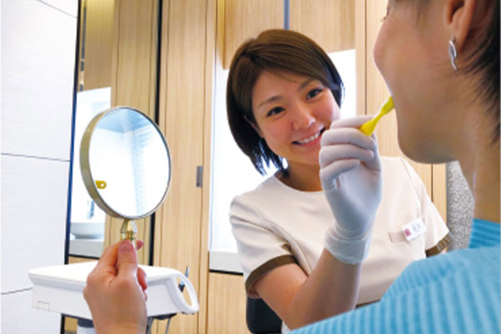 歯周病治療と精密保存治療、2つの柱で口腔内の健康を守ります。
「歯を残す」ための最新歯周病・むし歯治療